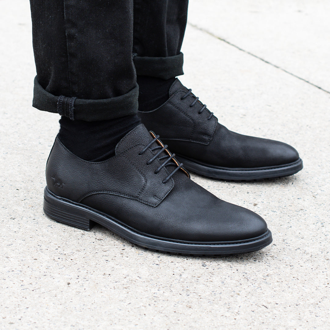 Plain black casual on sale shoes