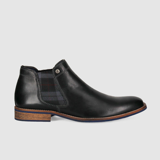 Drake Chelsea Boots Black